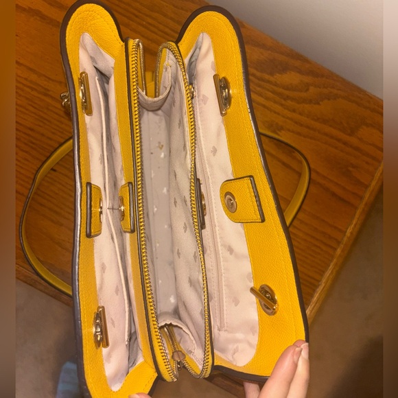 Kate Spade Jordyn Handbag in Gold - Picture 4 of 7